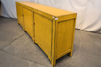 Mobile Tibetano 3 ante giallo