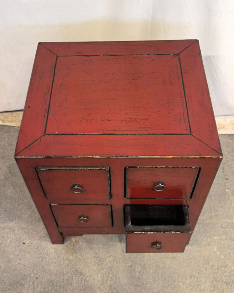Comodino tibetano 4 cassetti rosso