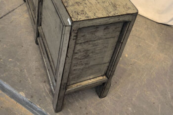 Mobile Tibetano 3 ante crema