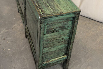 Mobile Tibetano 3 ante verde